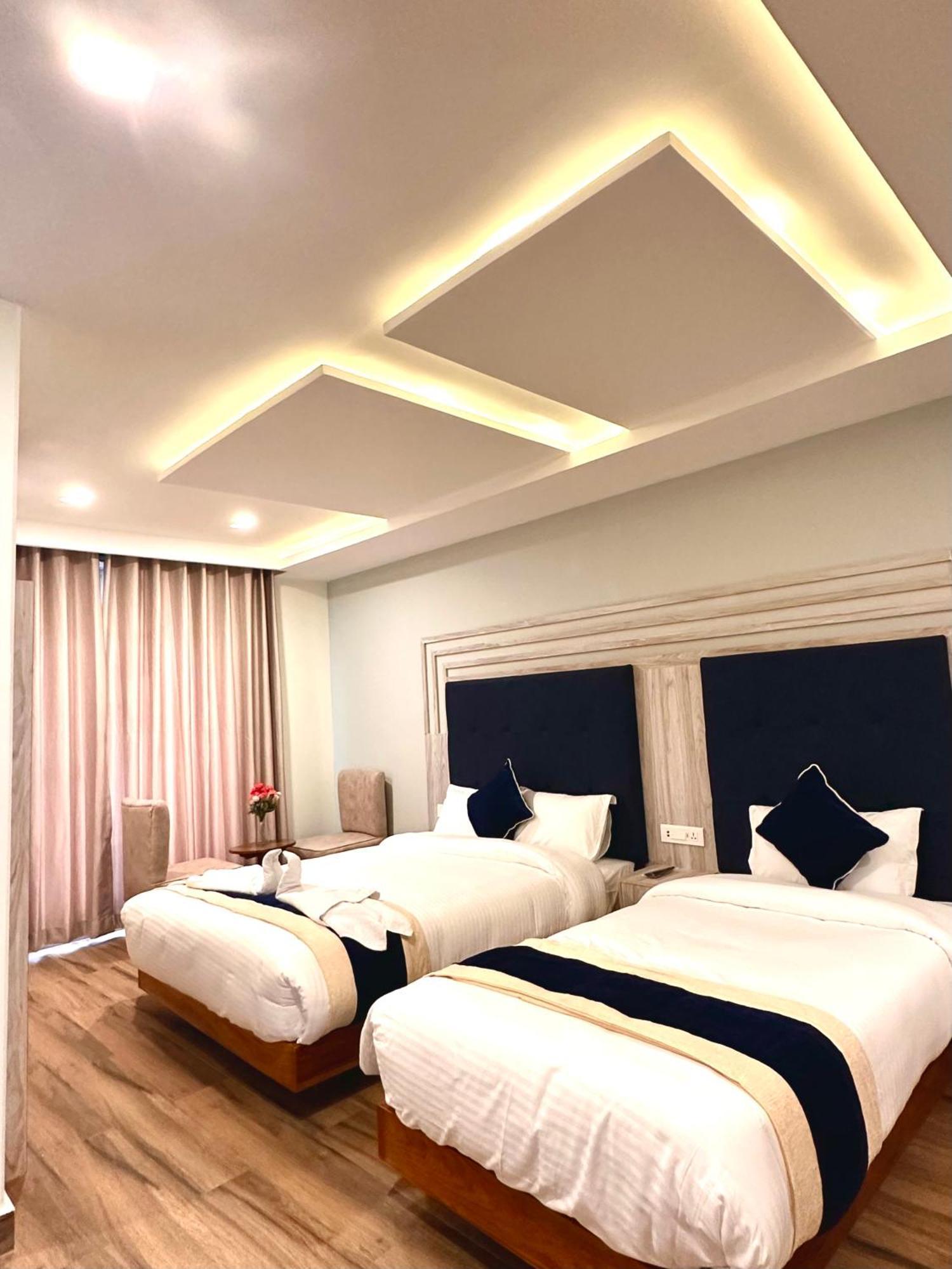 Hotel Adam Pokhara Exteriör bild